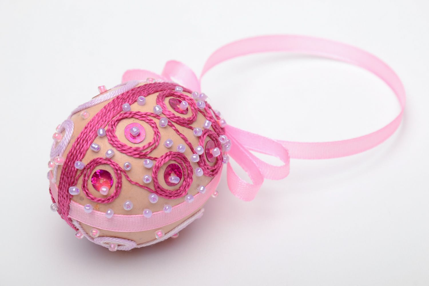 Beaded Easter egg with ribbons photo 4