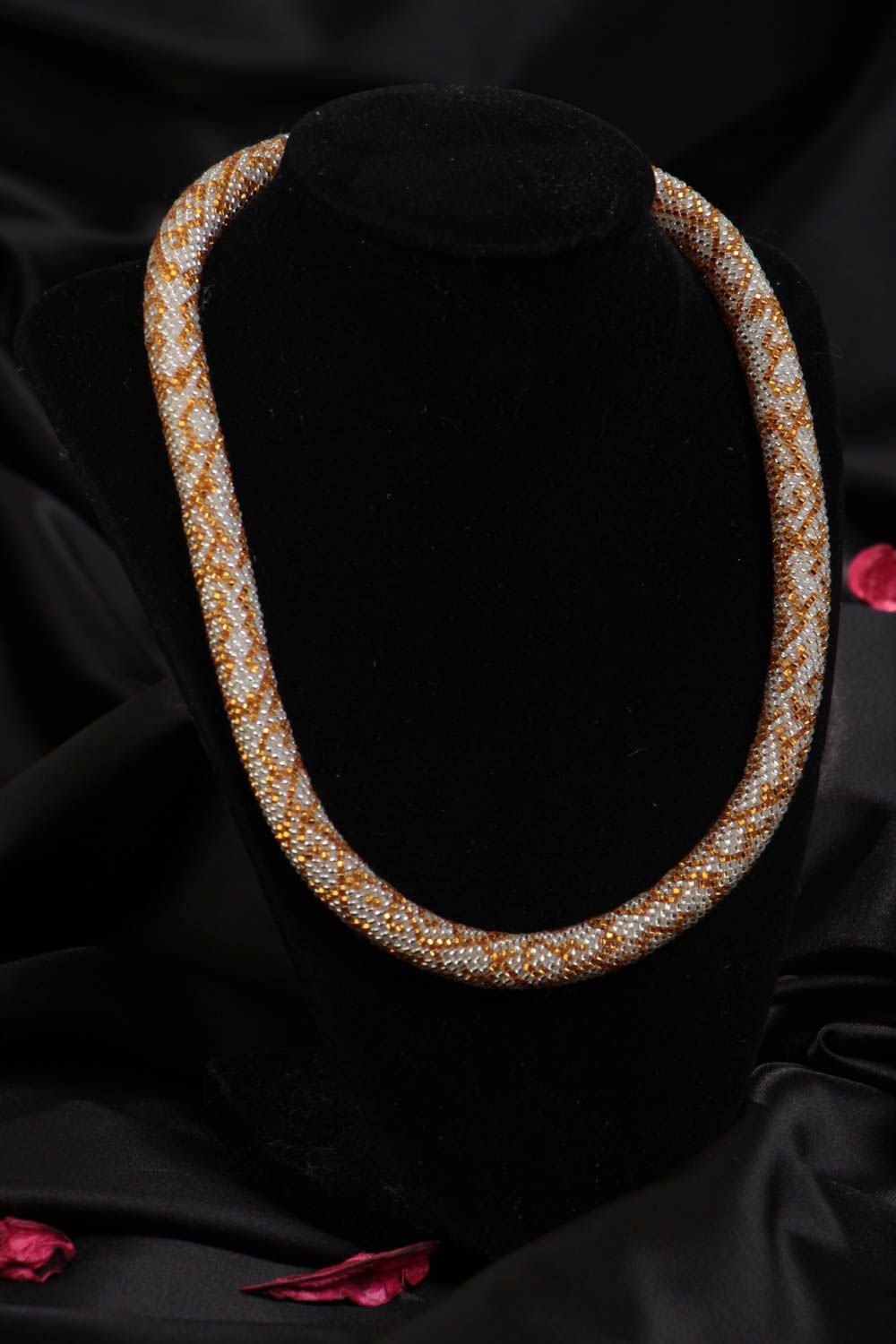 Feines goldenfarbiges Glasperlen Collier Litze im Ethno Stil Frauen Accessoire foto 1