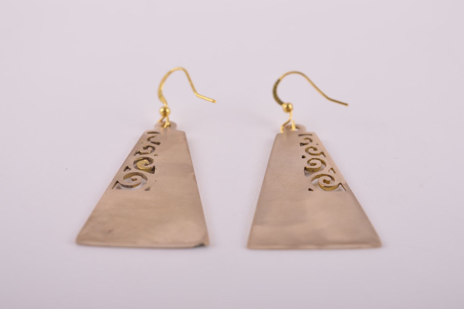 Handmade womens metal earrings brass earrings ideas artisan jewelry designs photo 3