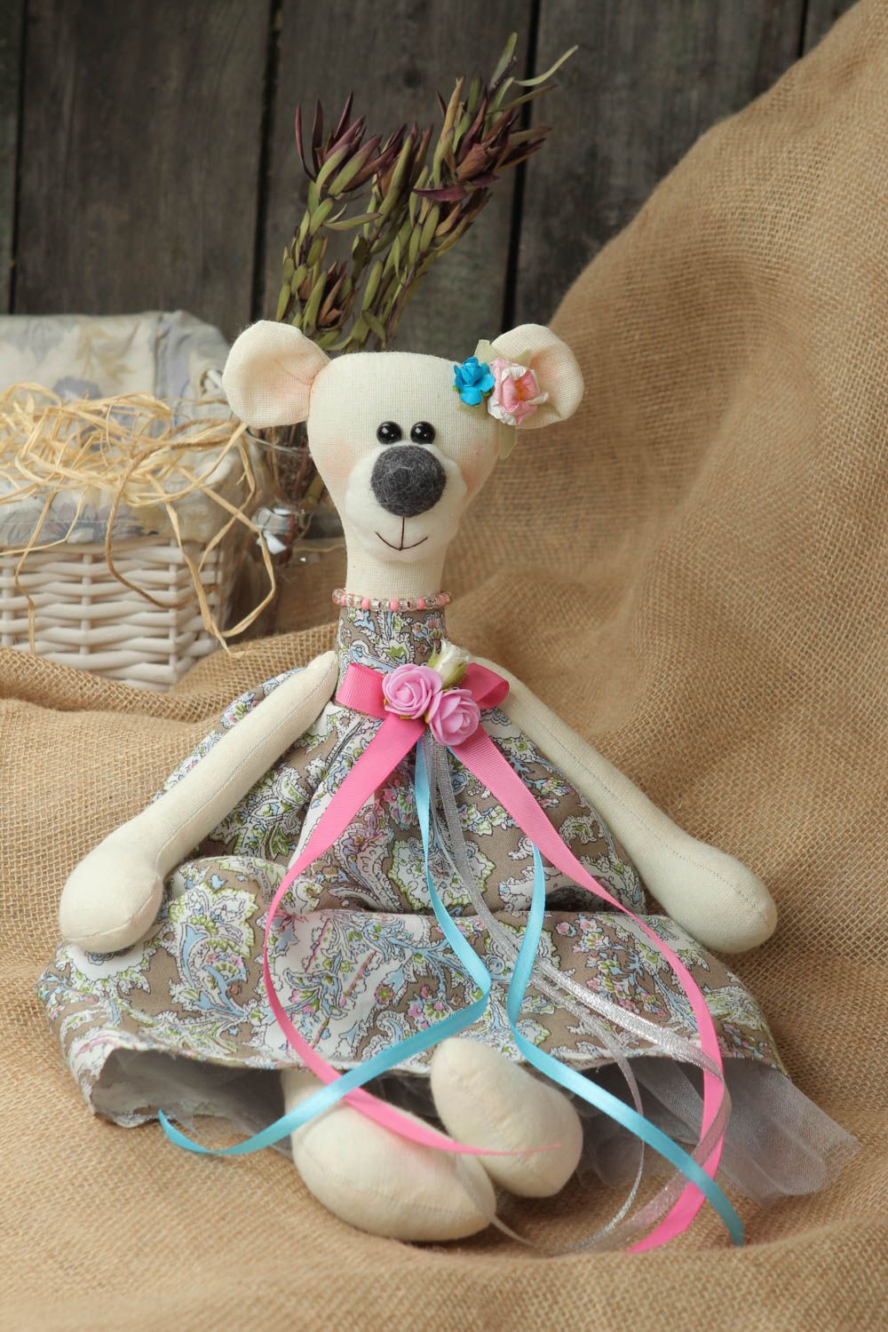Poupée ours Jouet fait main en tissu de coton décoratif Cadeau pour fille photo 1