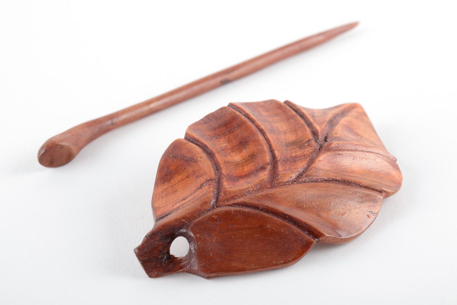 Jewelry and hair accessories Handmade carved wooden hair clip in the shape of leaf coated with eco varnish photo 4