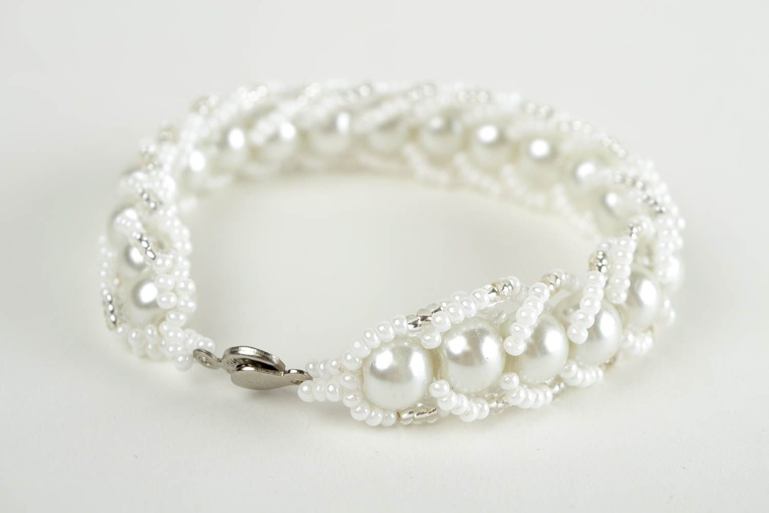 Bracelet blanc Bijou fait main perles de rocaille fils de coton Cadeau femme photo 5