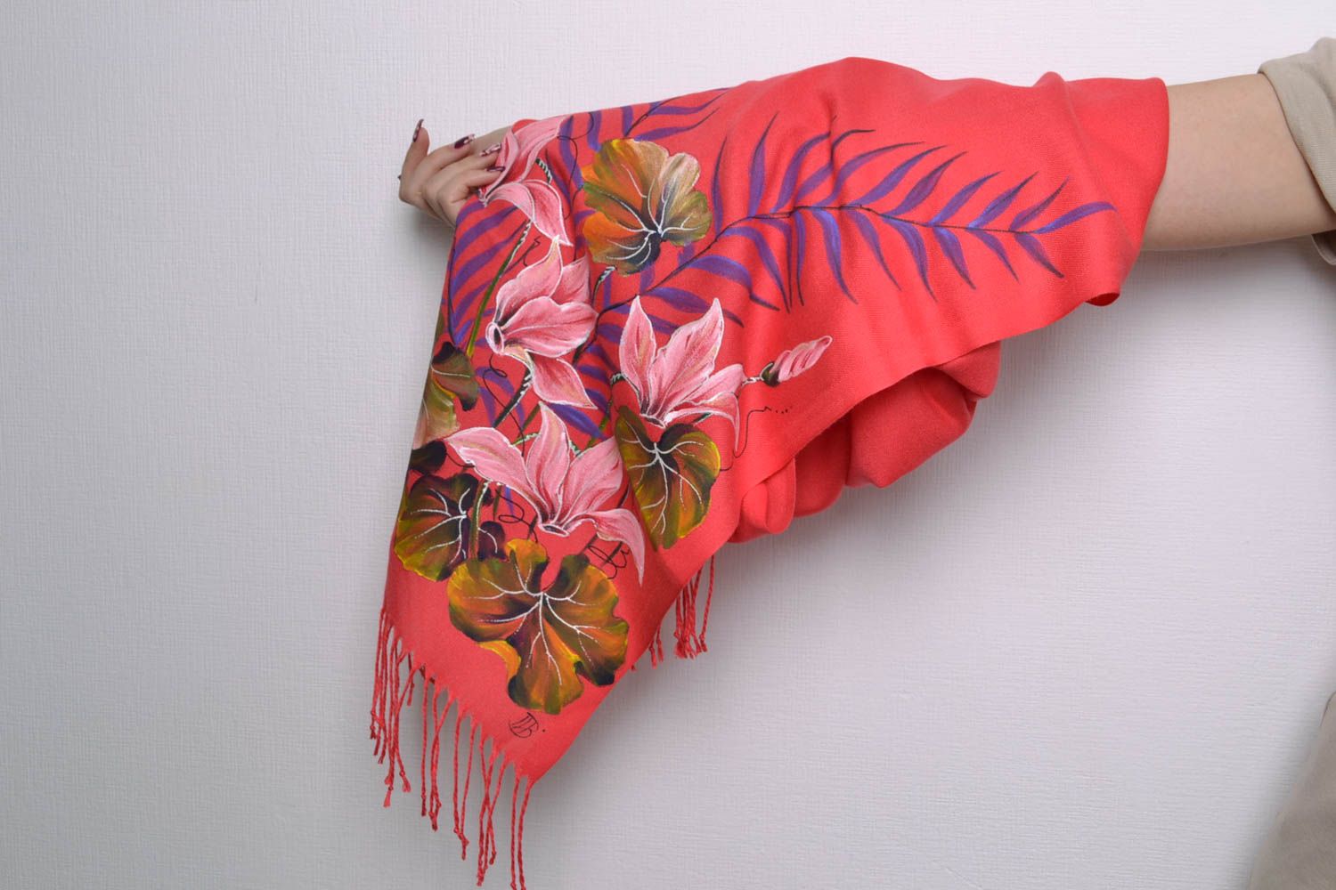 Grande écharpe en cachemire de couleur corail peinte faite main pour femme photo 5