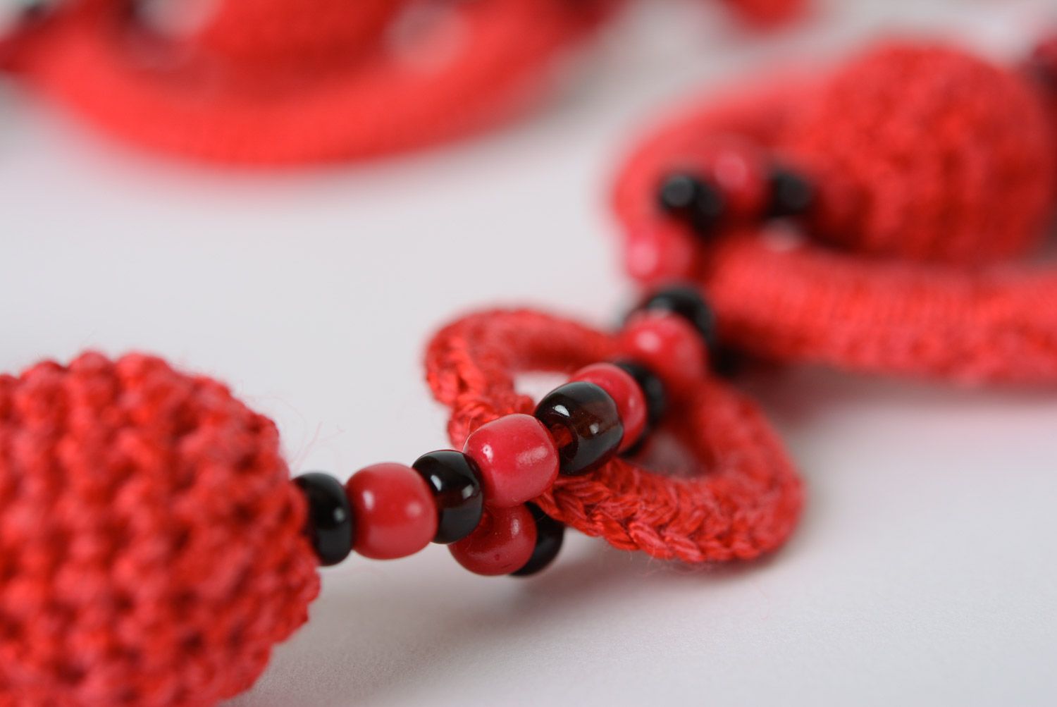 Festive handmade necklace crocheted of red cotton threads for women photo 3