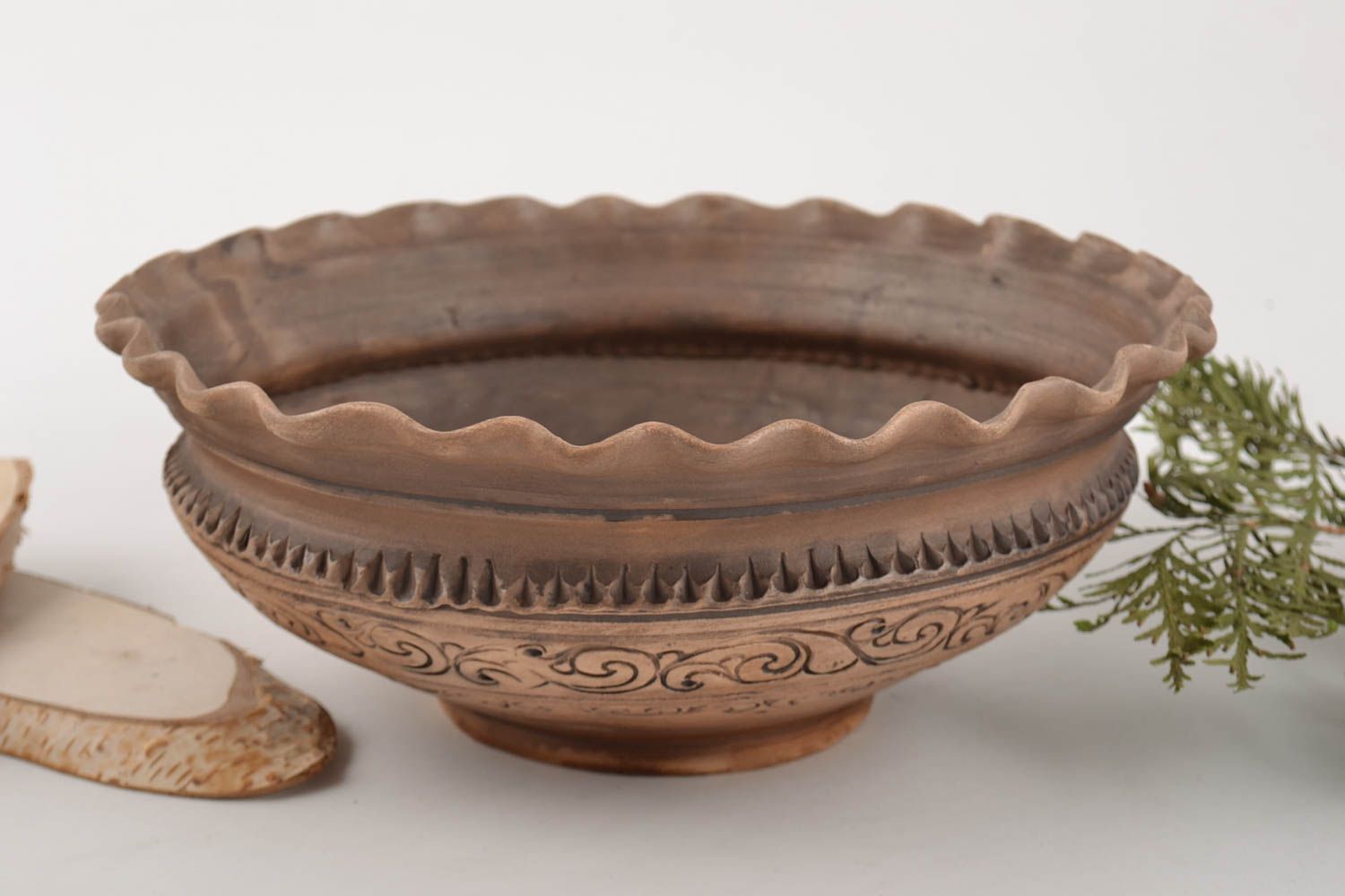 Grand bol en céramique brun fait main original avec motifs pour salade 2 l   photo 1