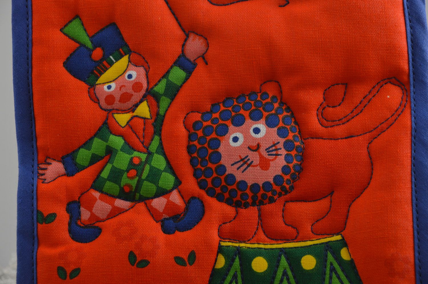 Bright red handmade square hot pot holder sewn of cotton Lion in Circus photo 4