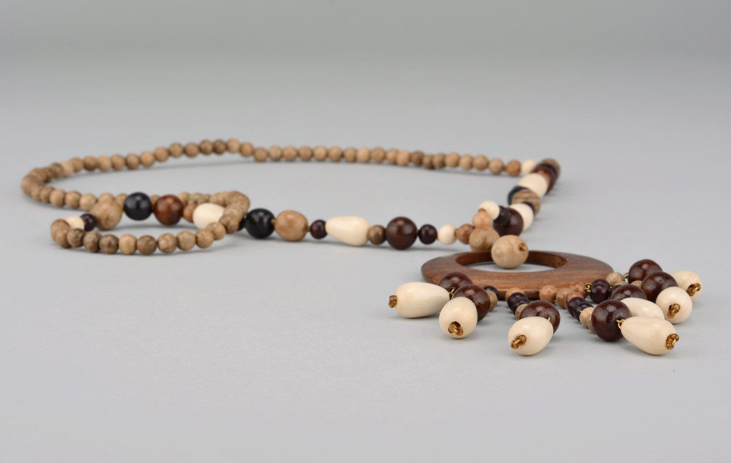 Ethnic wooden beads photo 1