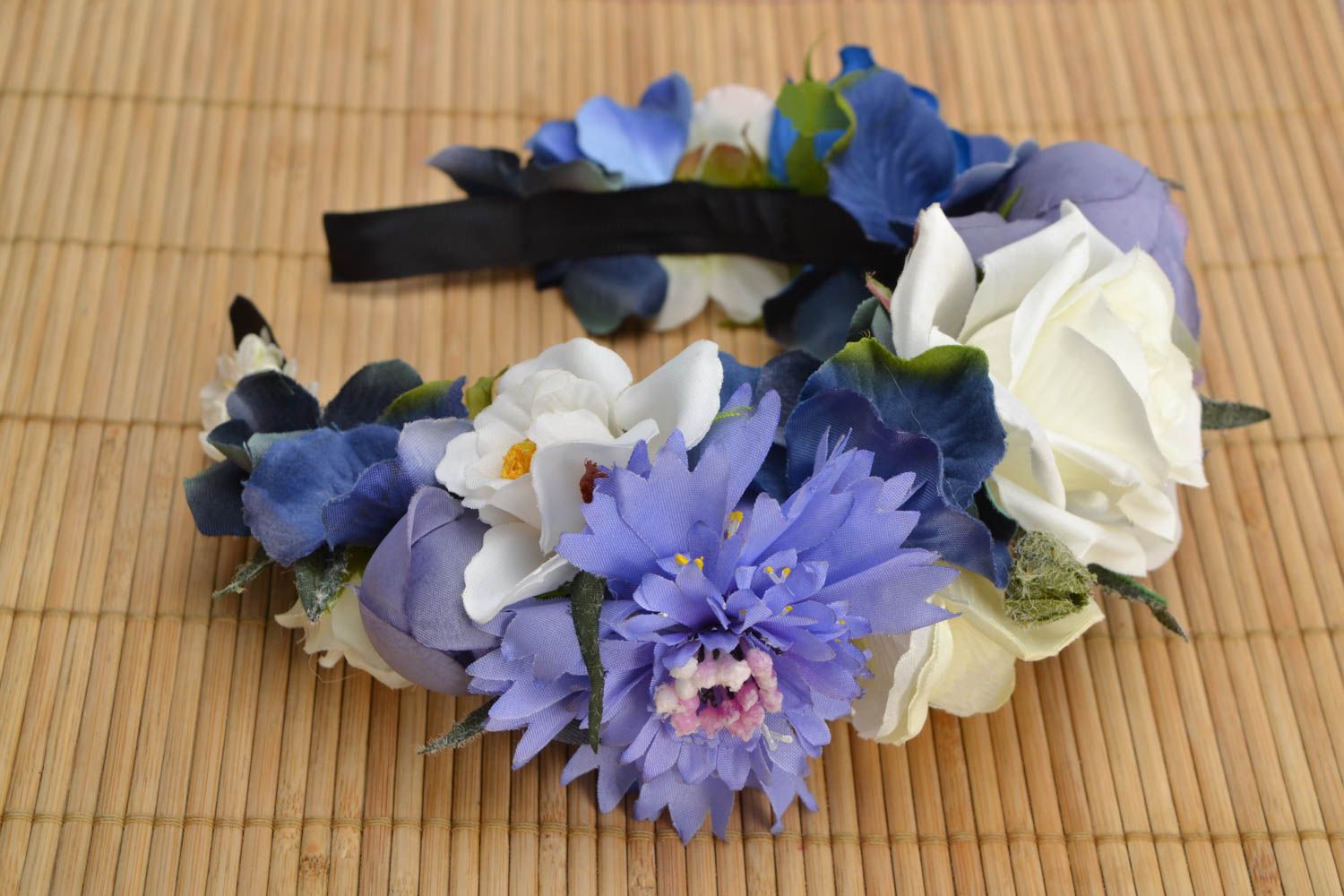 Serre-tête avec fleurs de rose et bleuet en tissu fait main original design photo 1