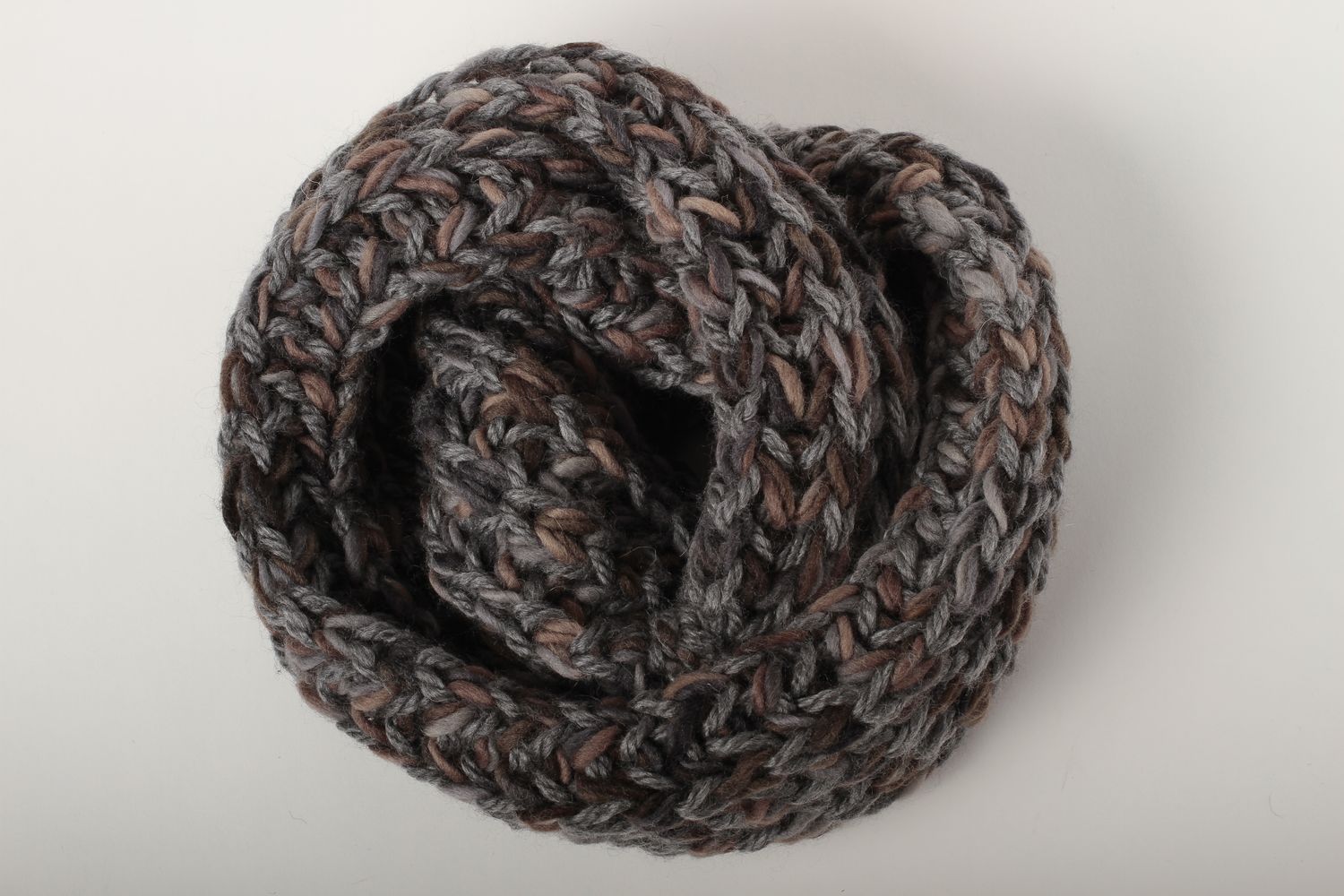 Симпатичный шарф ручной работы женский шарф серый с коричневым шарф на шею фото 5