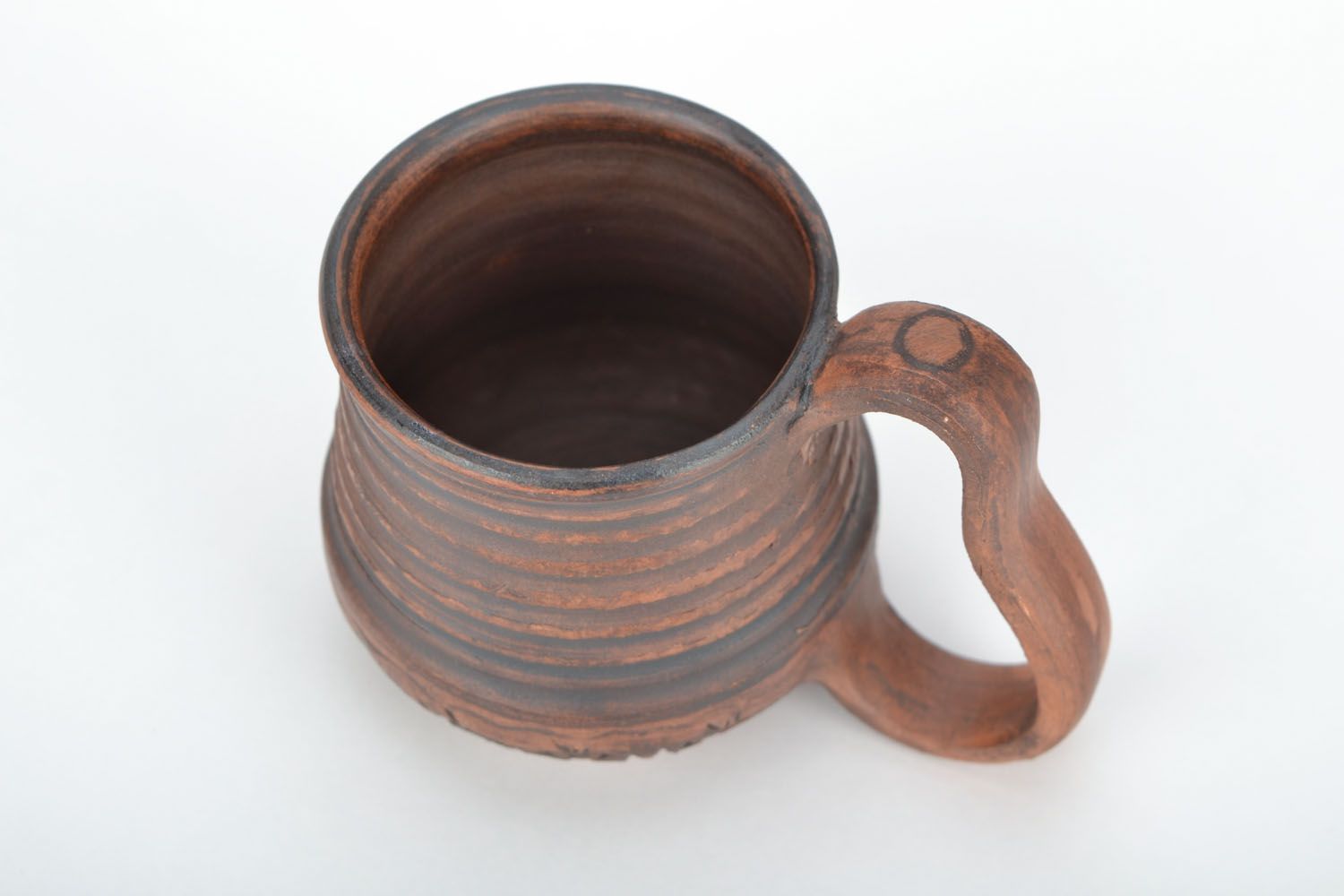 Coffee clay cup with large handle and rustic pattern photo 5