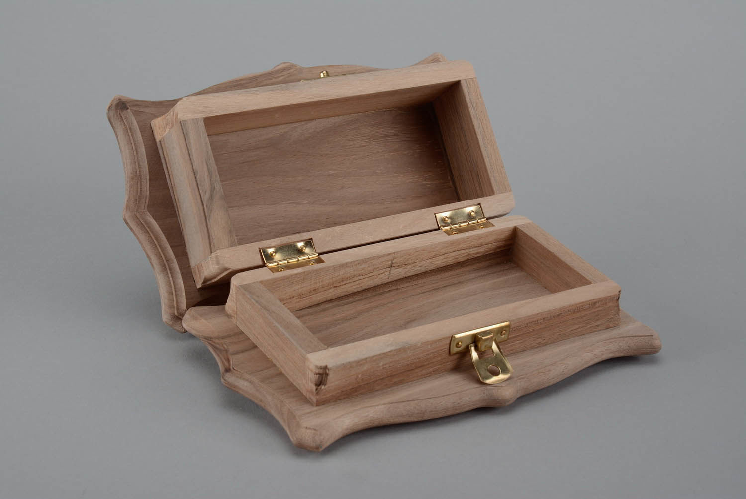 Boîte en bois brut à bijoux faite main photo 3