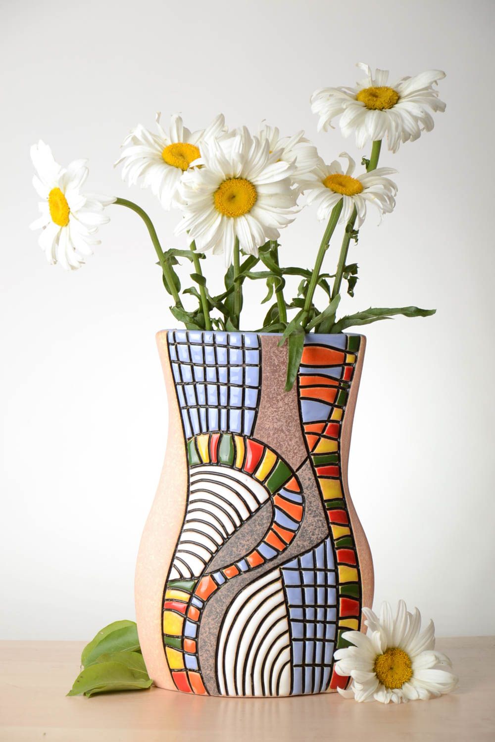 Vase design fait main Vase en terre cuite clair motif coloré Déco maison photo 1