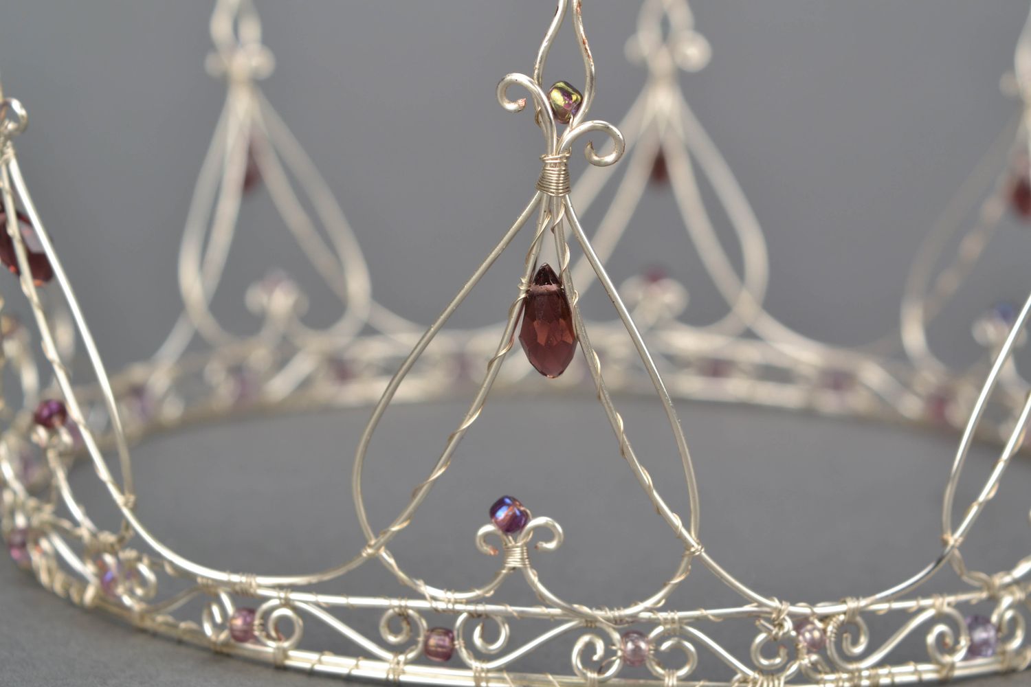 Handmade Krone Diadem aus Metall foto 3