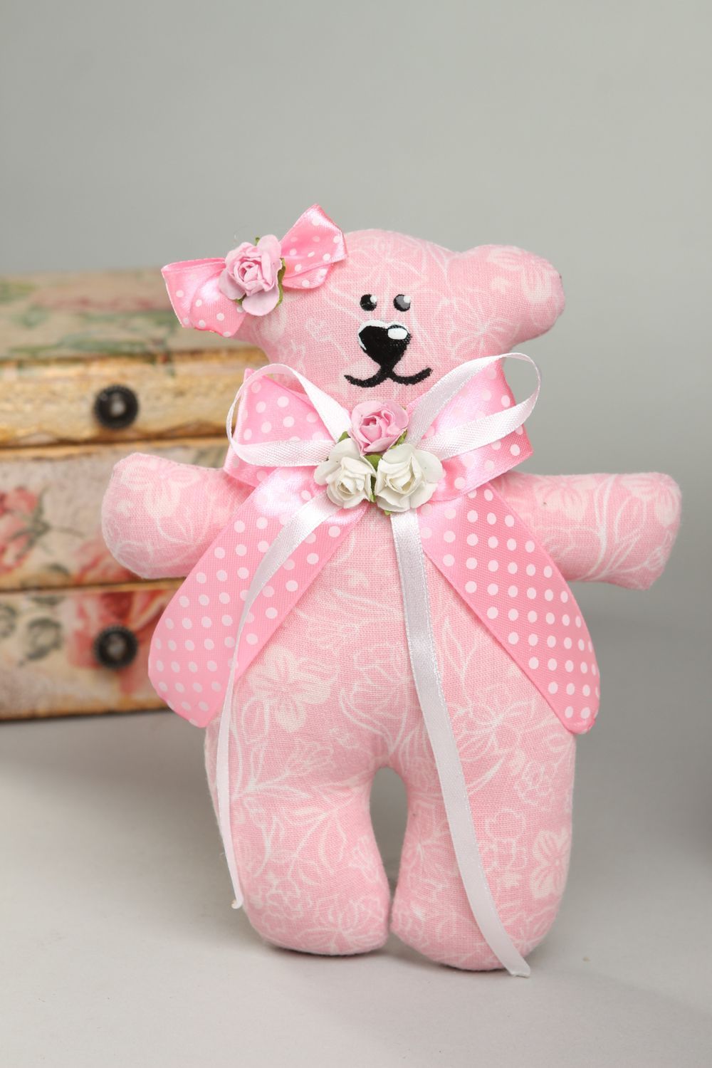 Handmade Kuscheltier Bär rosa mit Schleife Stoff Spielzeug Geschenk für Kinder  foto 1
