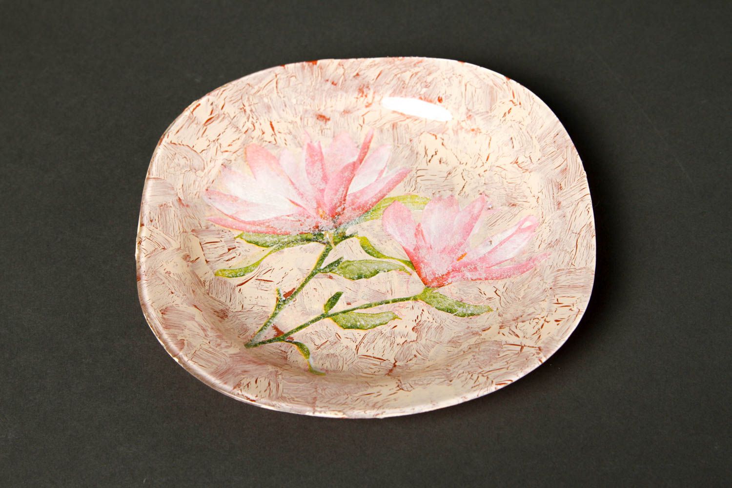 Подарочная тарелка handmade тарелка декупаж декоративная тарелка розовая фото 3