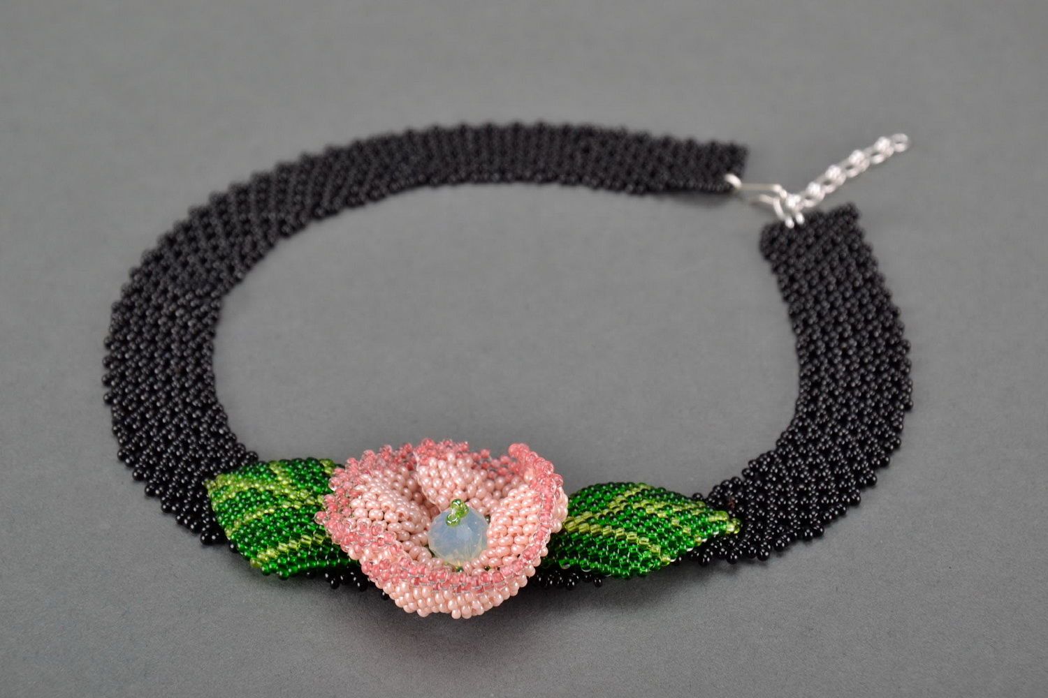 Collier et bracelet à fleur en perle de verre photo 3