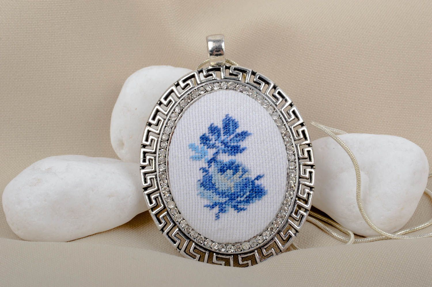 Handmade beautiful jewelry unusual metal pendant cute embroidered pendant photo 1