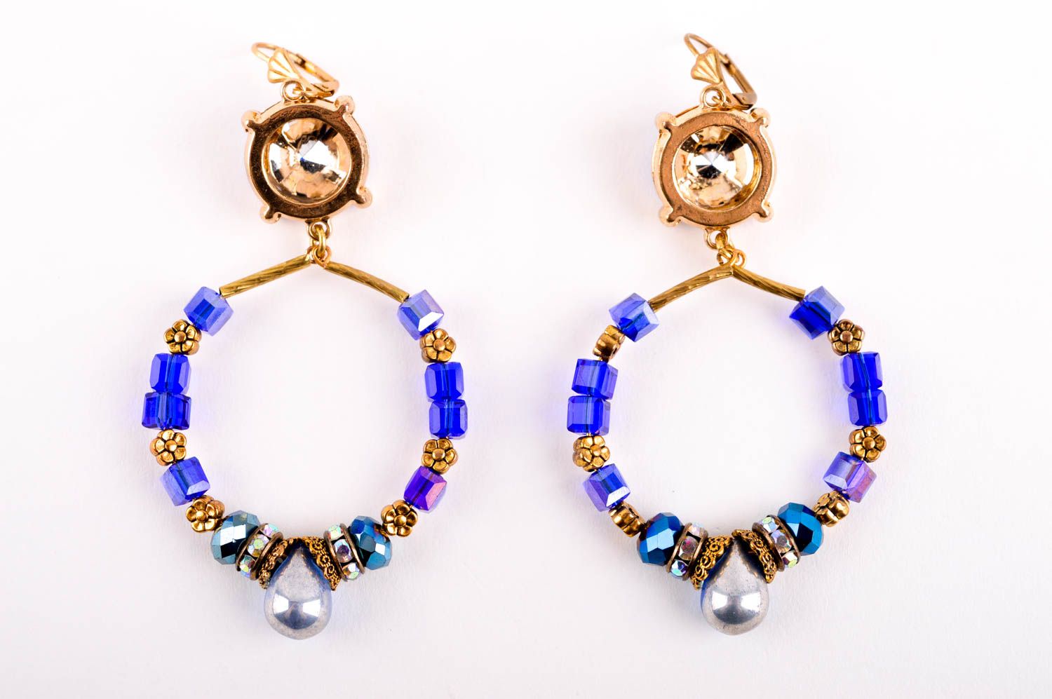 Boucles d'oreilles bleues Bijou fait main en cristaux et strass Cadeau femme photo 4