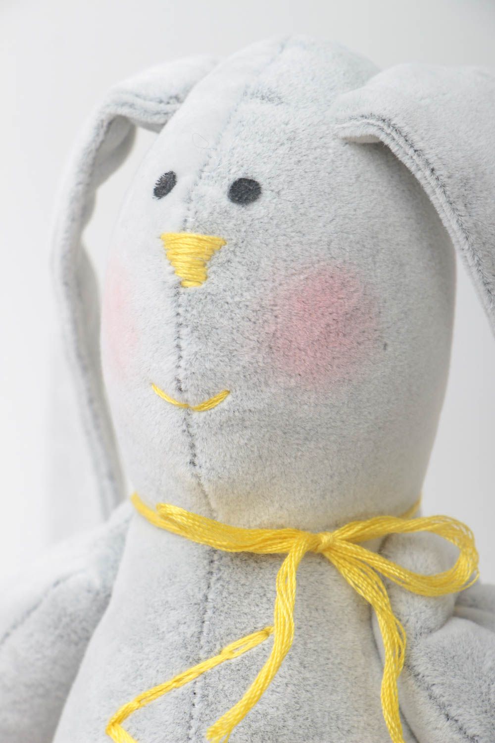 Мягкая игрушка заяц с длинными ушами серый красивый из ткани ручная работа фото 3