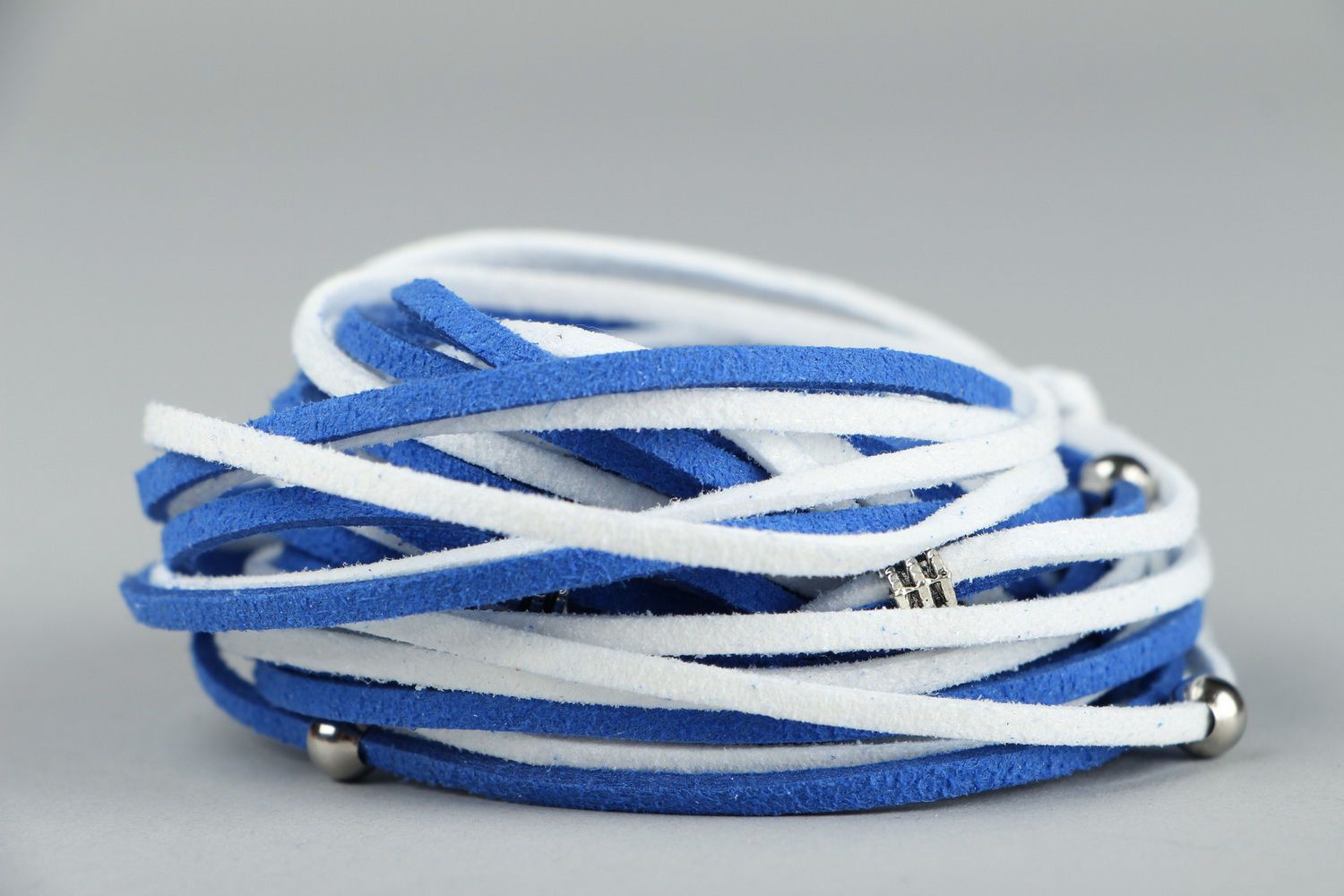 Blau-weißes Armband im Marine-Stil foto 3