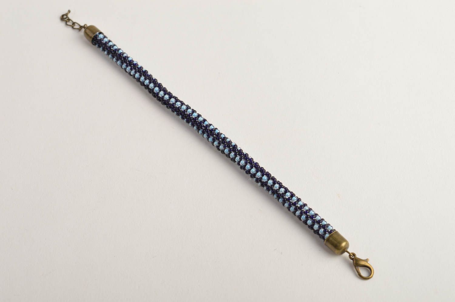 Bracelet perles de rocaille Bijou fait main bleu Cadeau enfant original photo 2