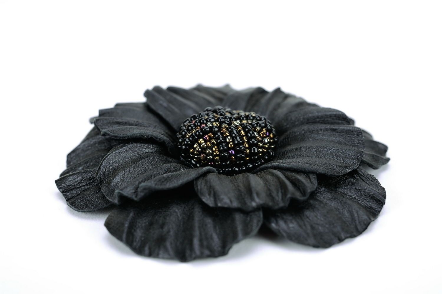 Flower brooch made ​​of leather and beads. photo 1