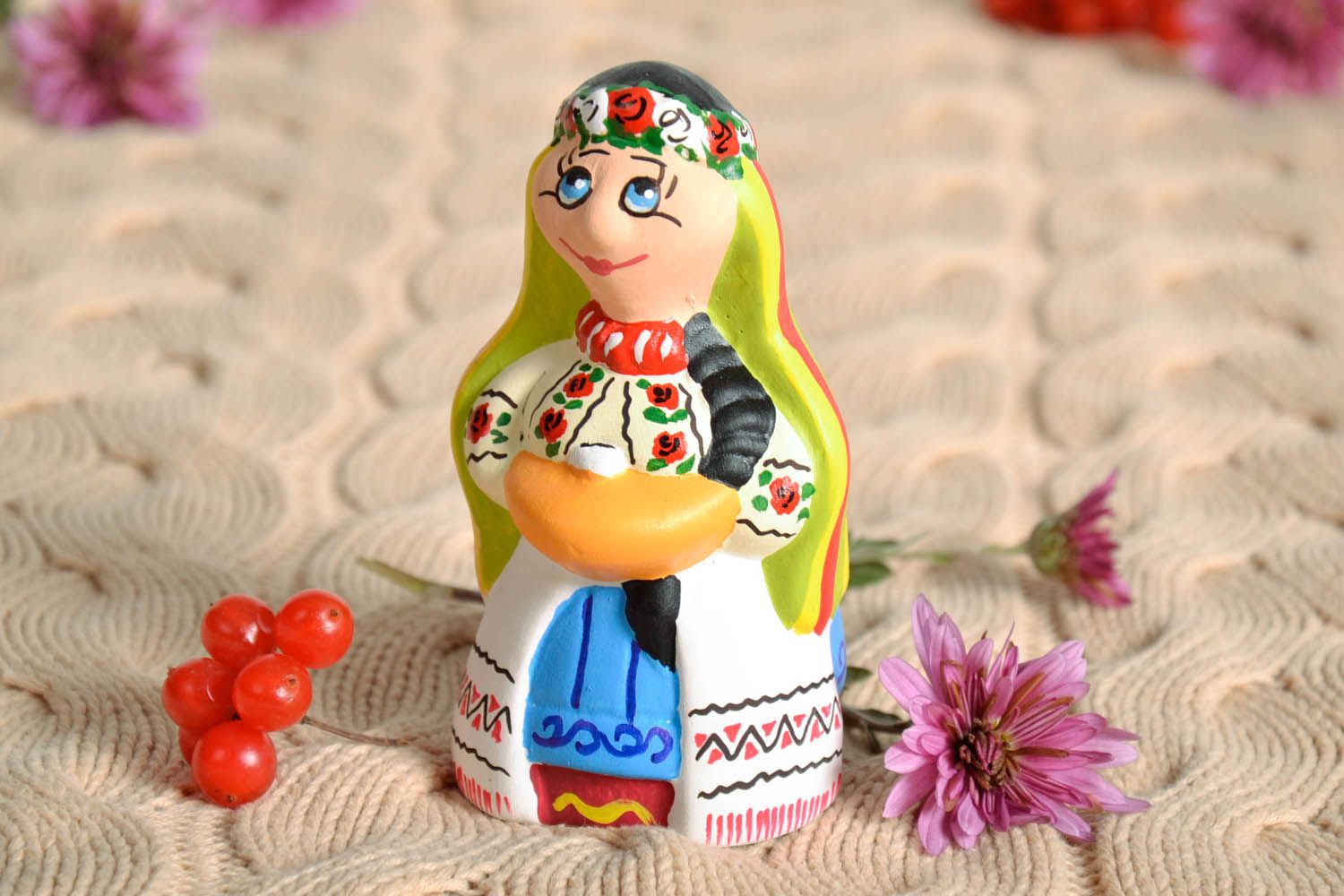Homemade ceramic statuette The Ukrainian Girl photo 1