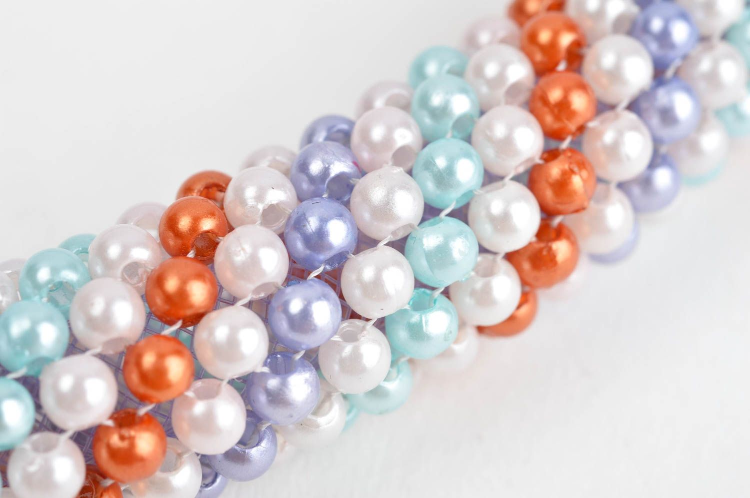 Collana di perline fatta a mano accessorio tubolare in colori diversi  foto 4