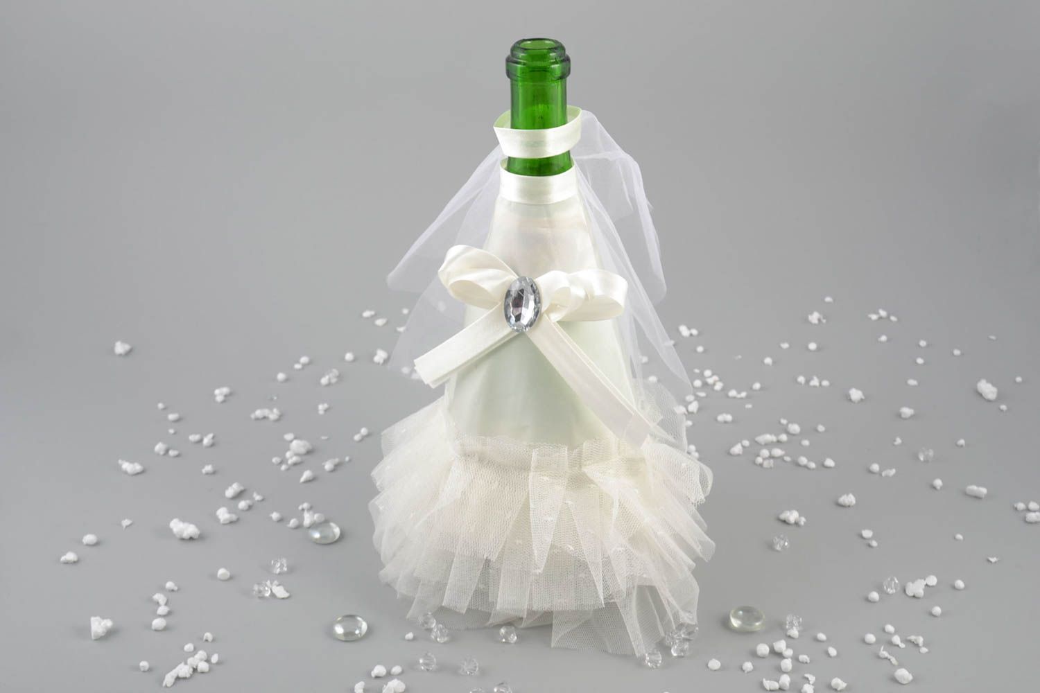 Decoración para botella de cava blanca de raso traje de novia artesanal original foto 1