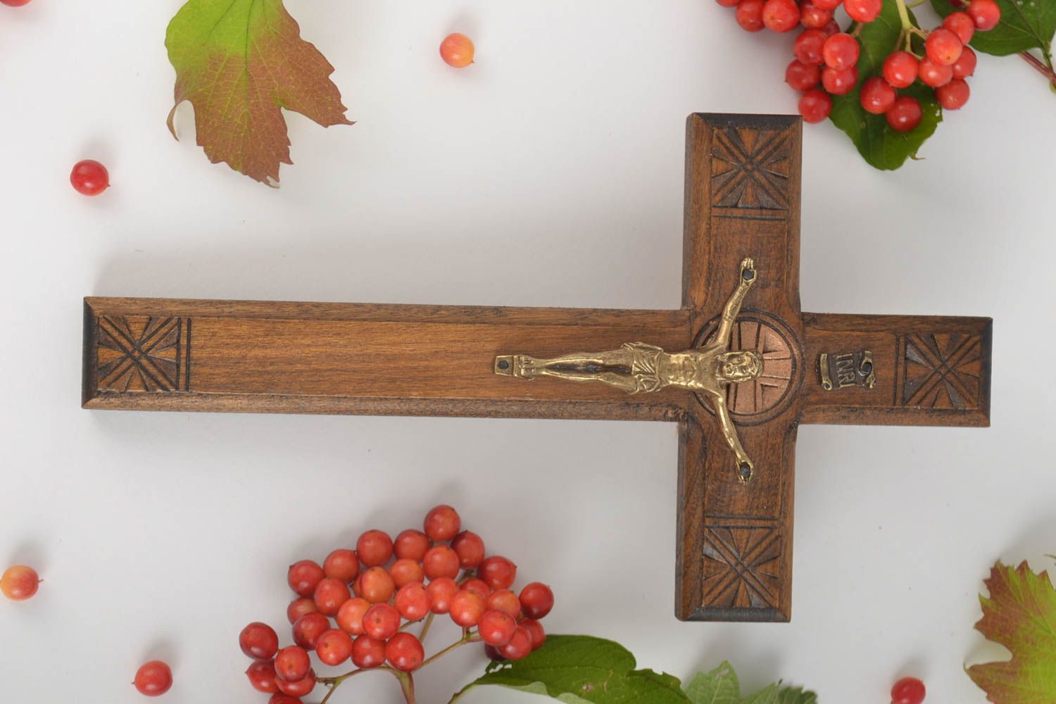 Croix en bois fait main Objet religieux mural Déco maison cadeau design photo 1