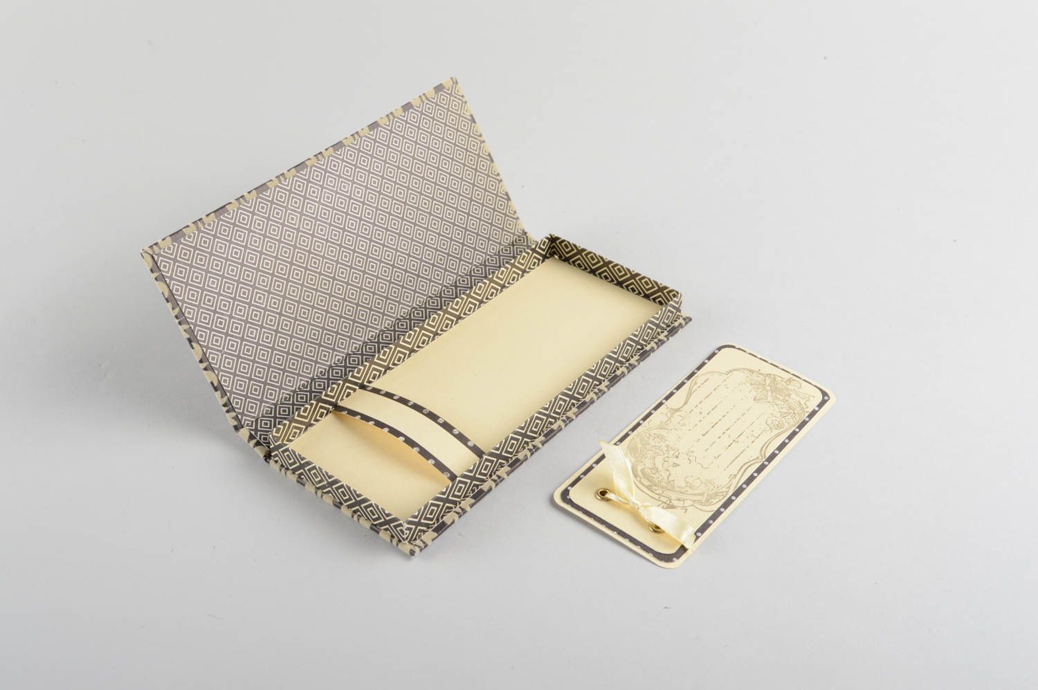 Boîte cadeau rectangulaire faite main à billets originale scrapbooking photo 4