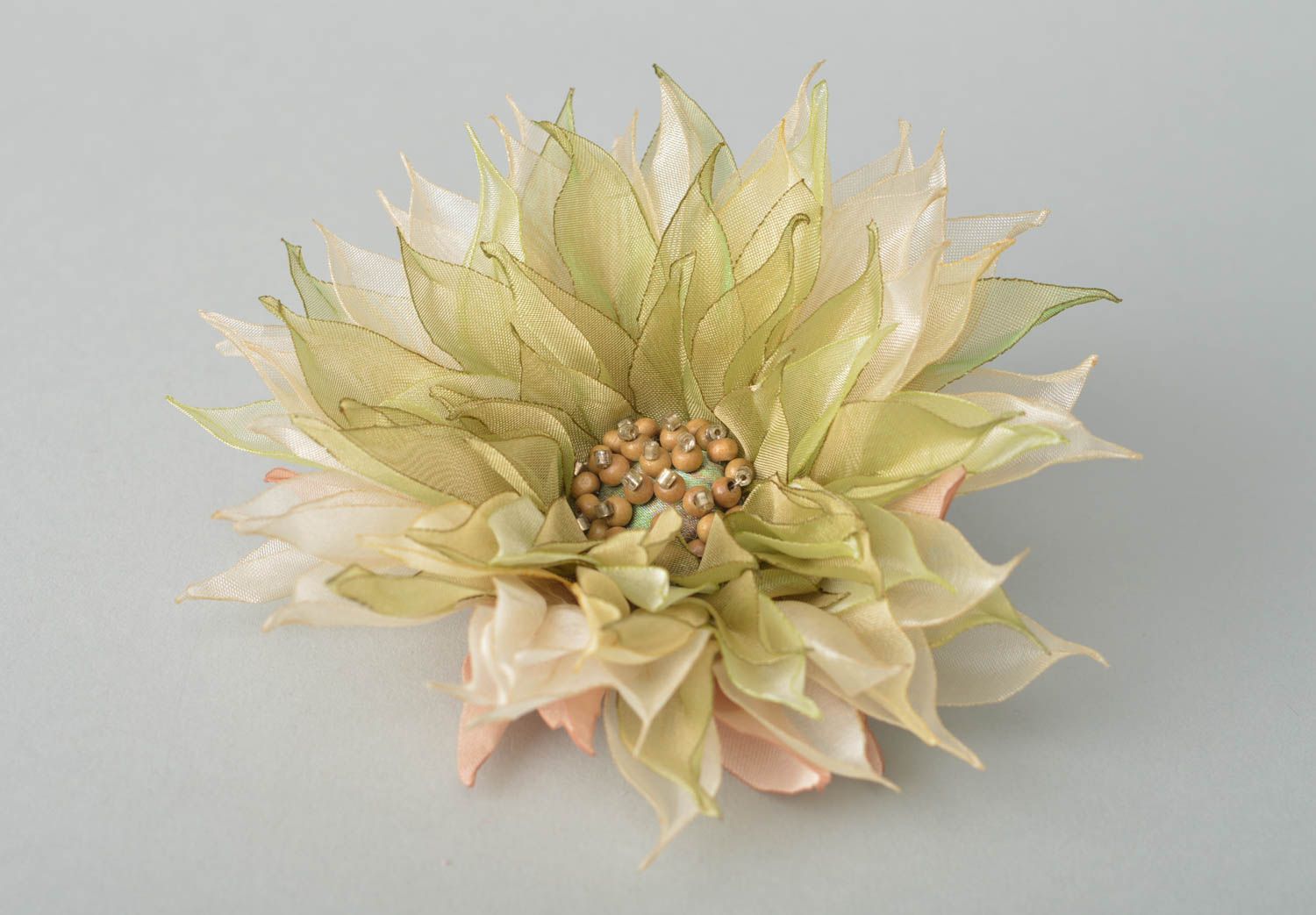 Barrette cheveux Broche fleur fait main de soie Accessoire femme chrysanthème photo 2