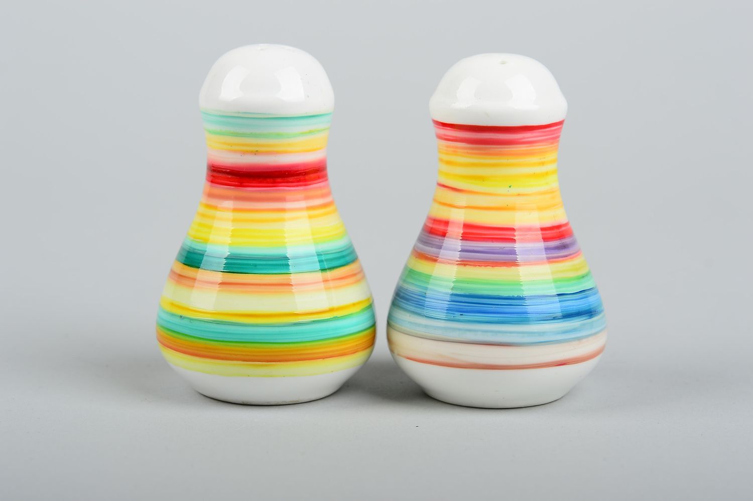 Salière Poivrière fait main Vaisselle originale céramique multicolore design photo 3