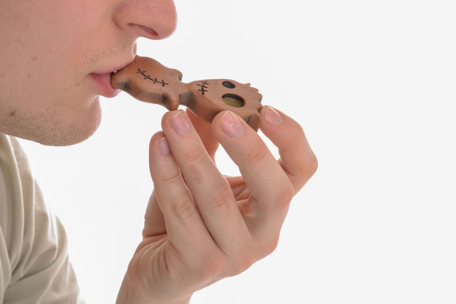 Clay smoking pipe in the shape of a nice monster photo 5
