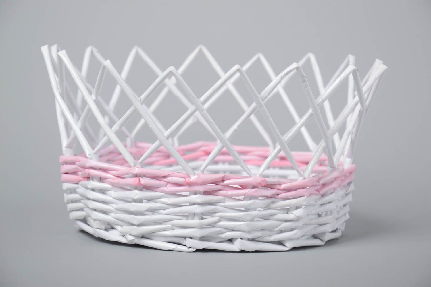 9 inches yarn basket made of white straw 0,24 lb photo 2