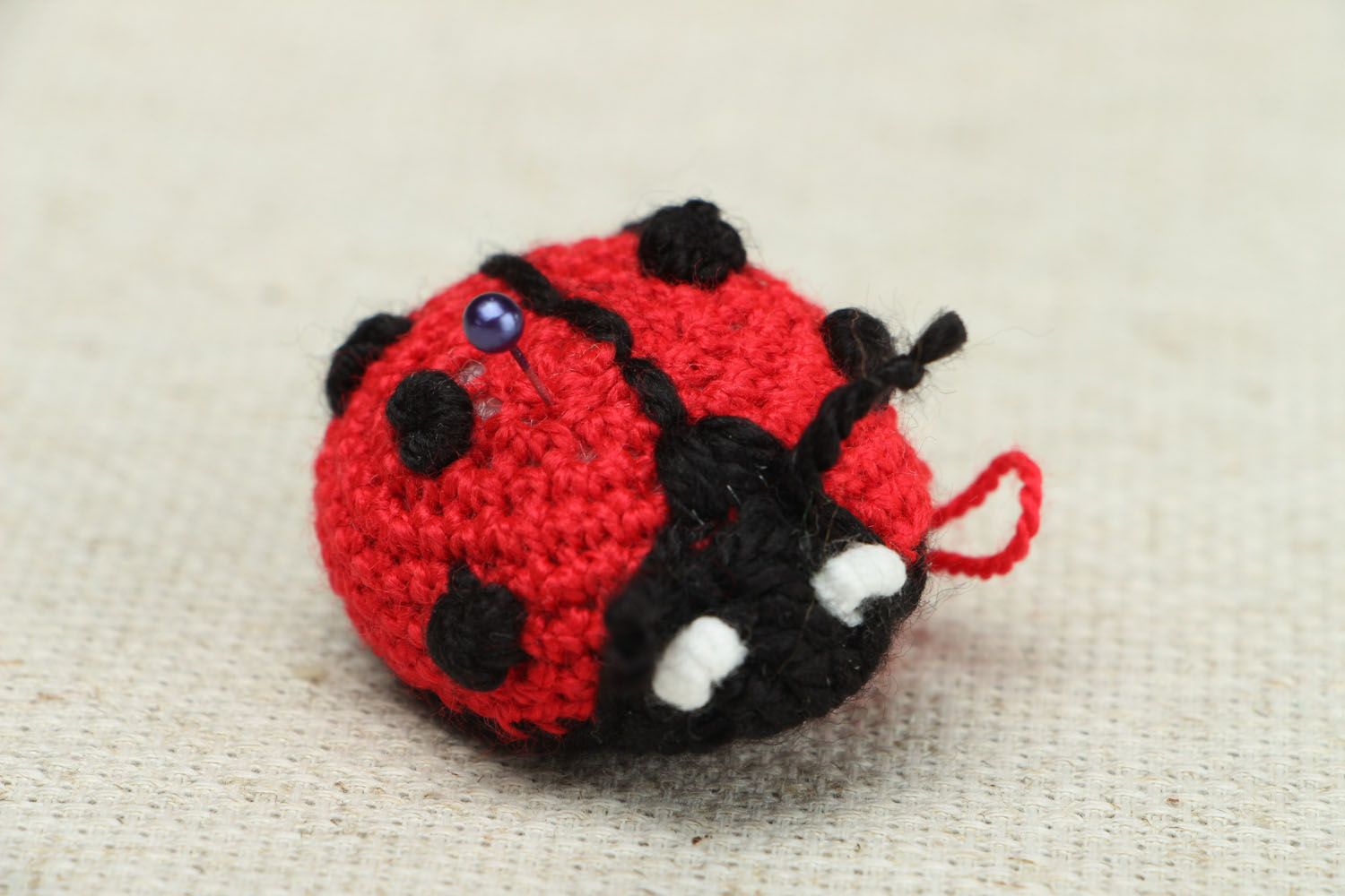 Crochet toy needle bed in the shape of ladybug photo 2