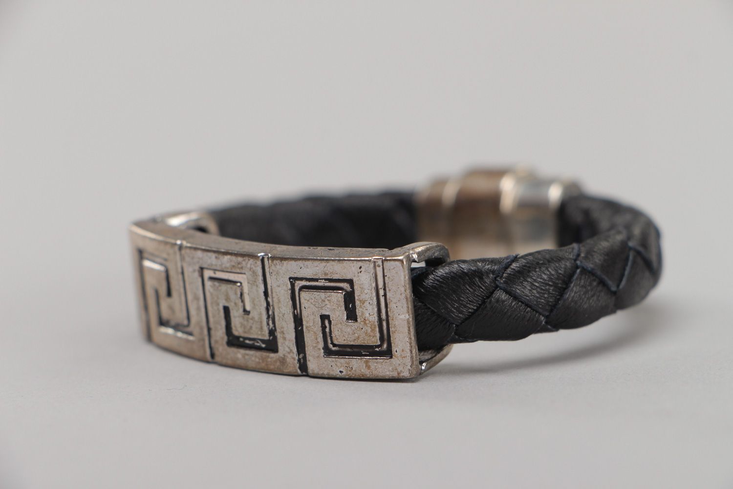 Handmade woven genuine leather bracelet with metal charm unisex photo 2