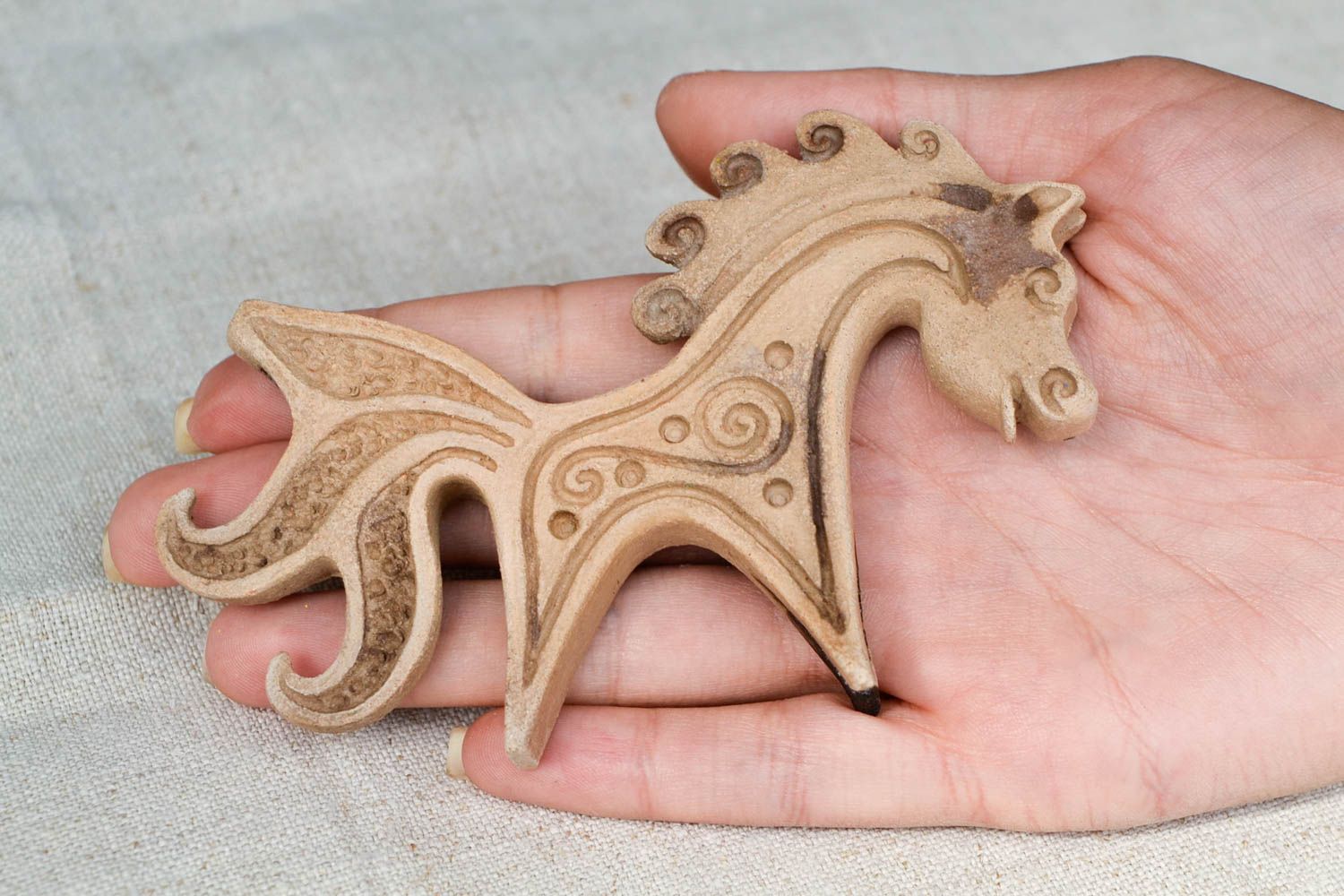 Ocarina Instrument handmade Flöte aus Ton Musikinstrument für Kind Pferd Figur foto 2