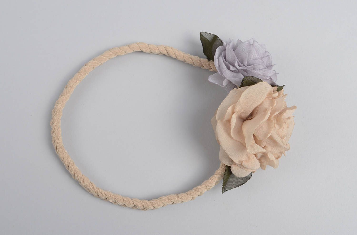 Haarband Blumen handgefertigt Haarschmuck Blumen Accessoire für Haare beige foto 4