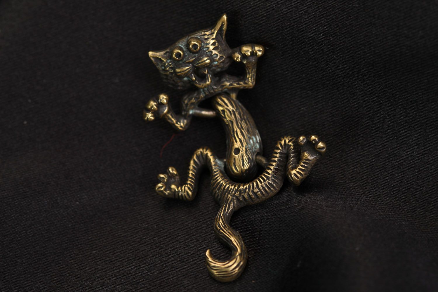 Pendentif chat en bronze fait main photo 1