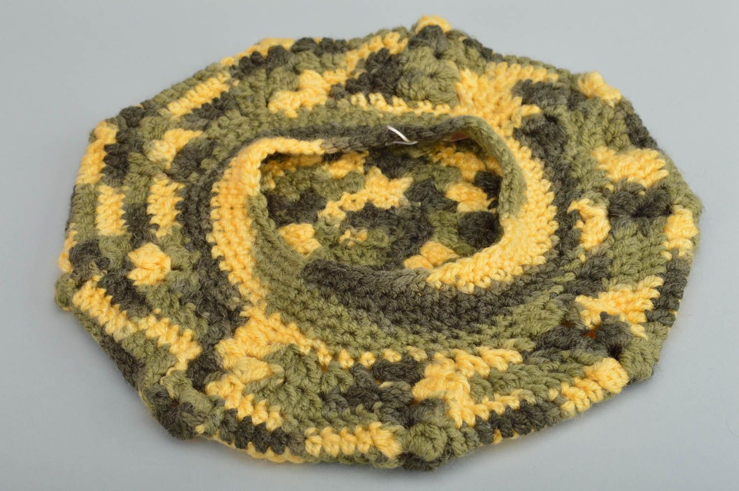 Béret tricoté à la main au crochet vert jaune en laine original pour femme photo 5