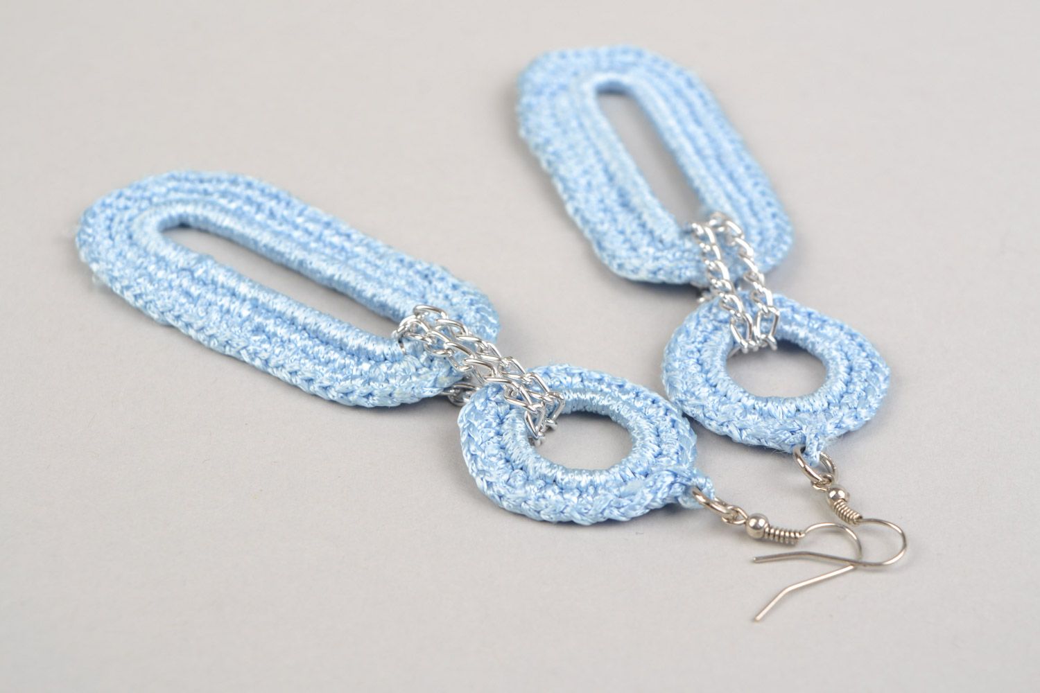 Lange geflochtene Ohrringe aus Fäden Viskose in Blau schön originell handmade foto 3