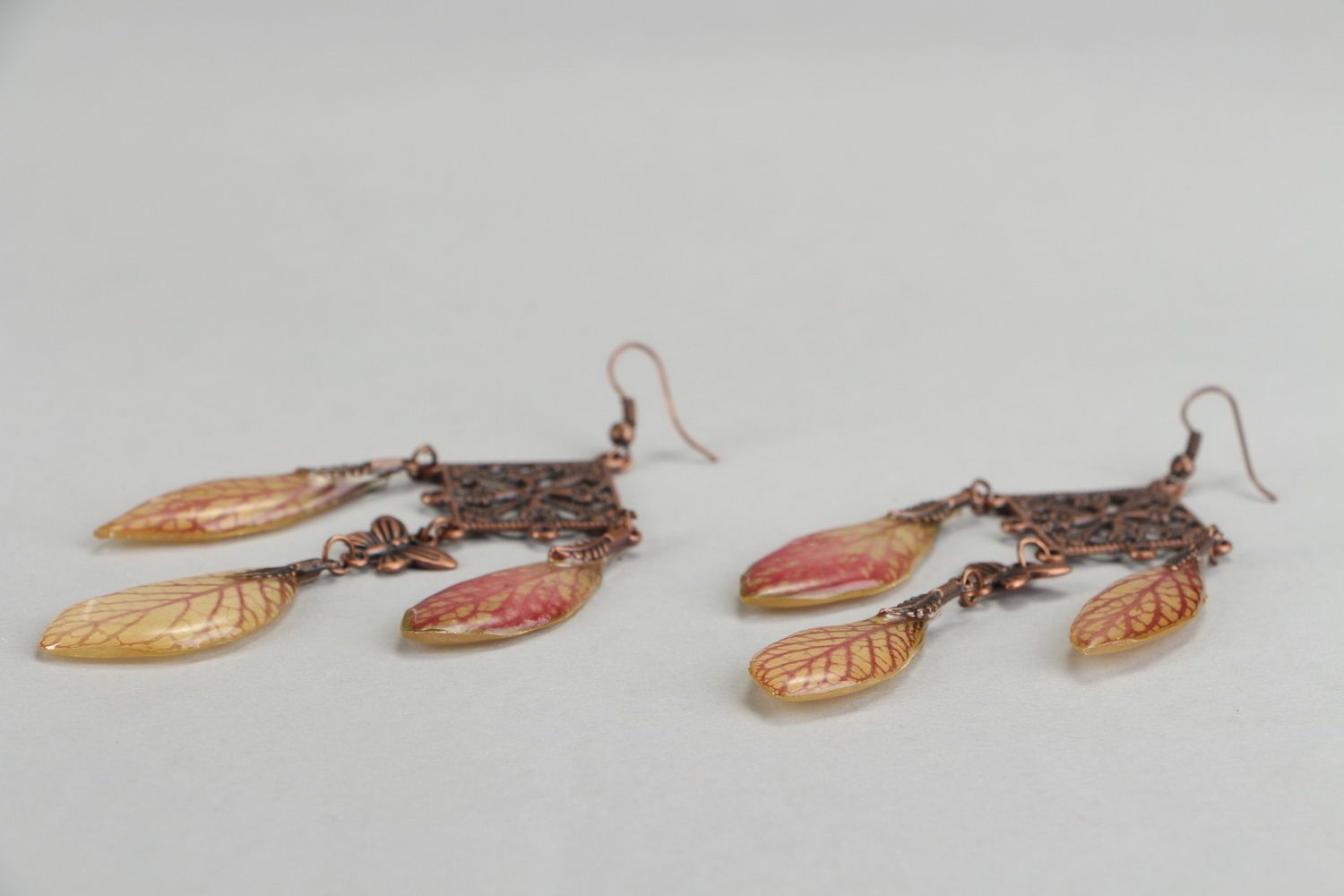 Schöne Ohrringe aus Kupfer und echten Blättern Boho foto 2