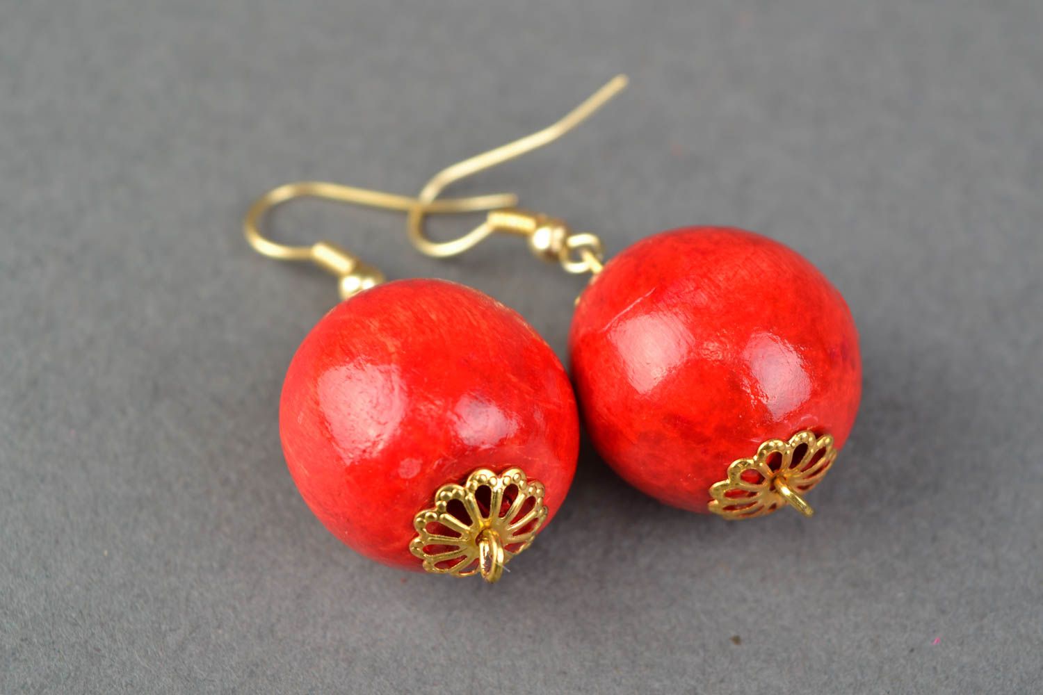 Red wooden bead earrings photo 4