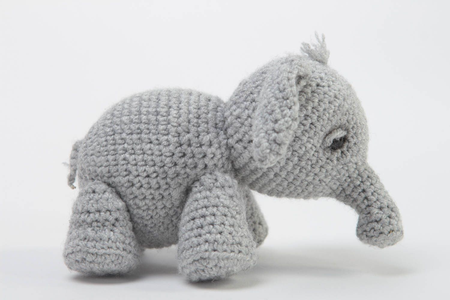 Peluche éléphant fait main Jouet enfant Cadeau original tricoté gris mignon photo 2
