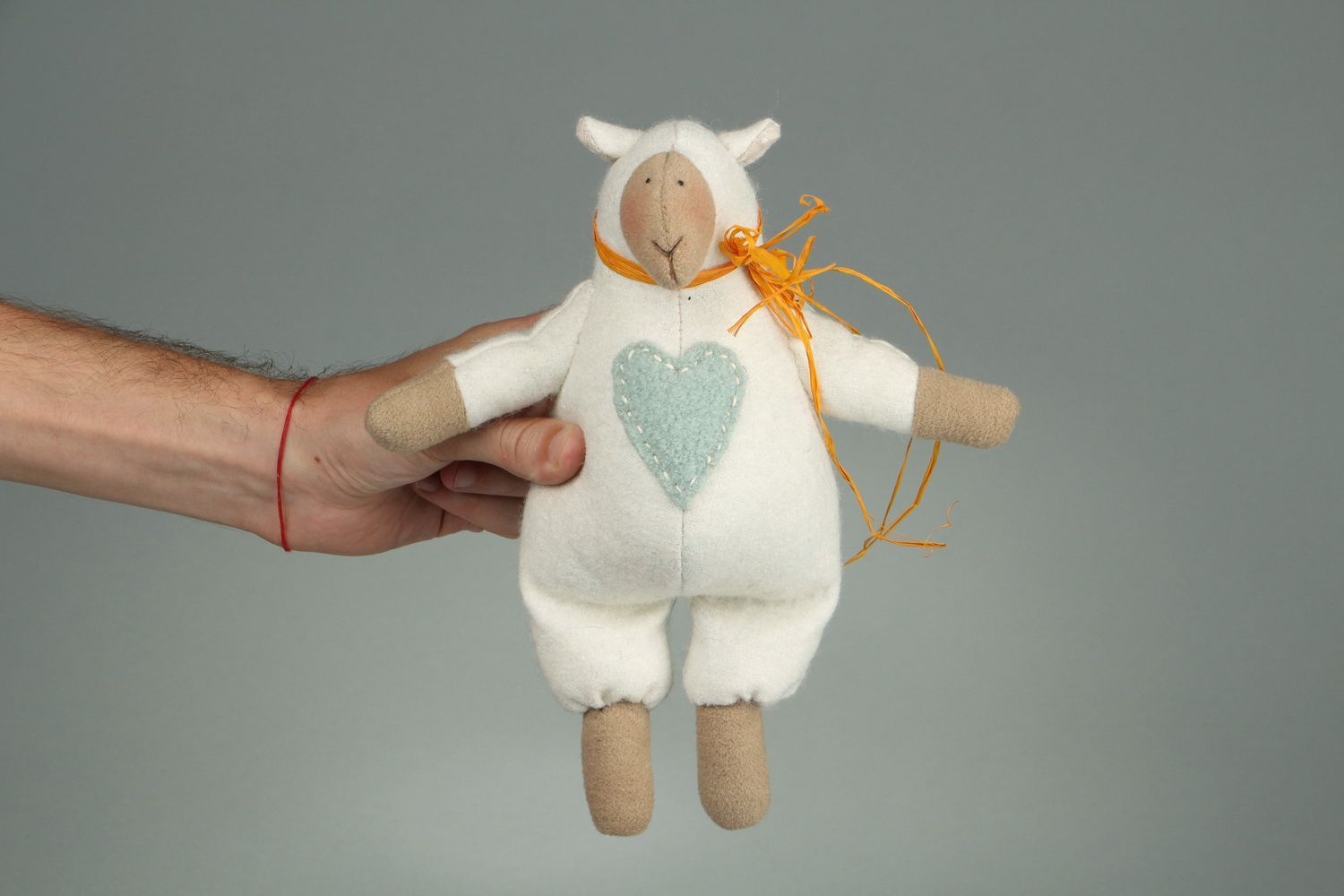 Boneca macia ovelha, artesanal  foto 4