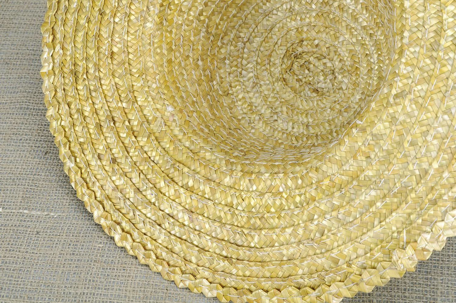 Women's hat with camomile photo 4