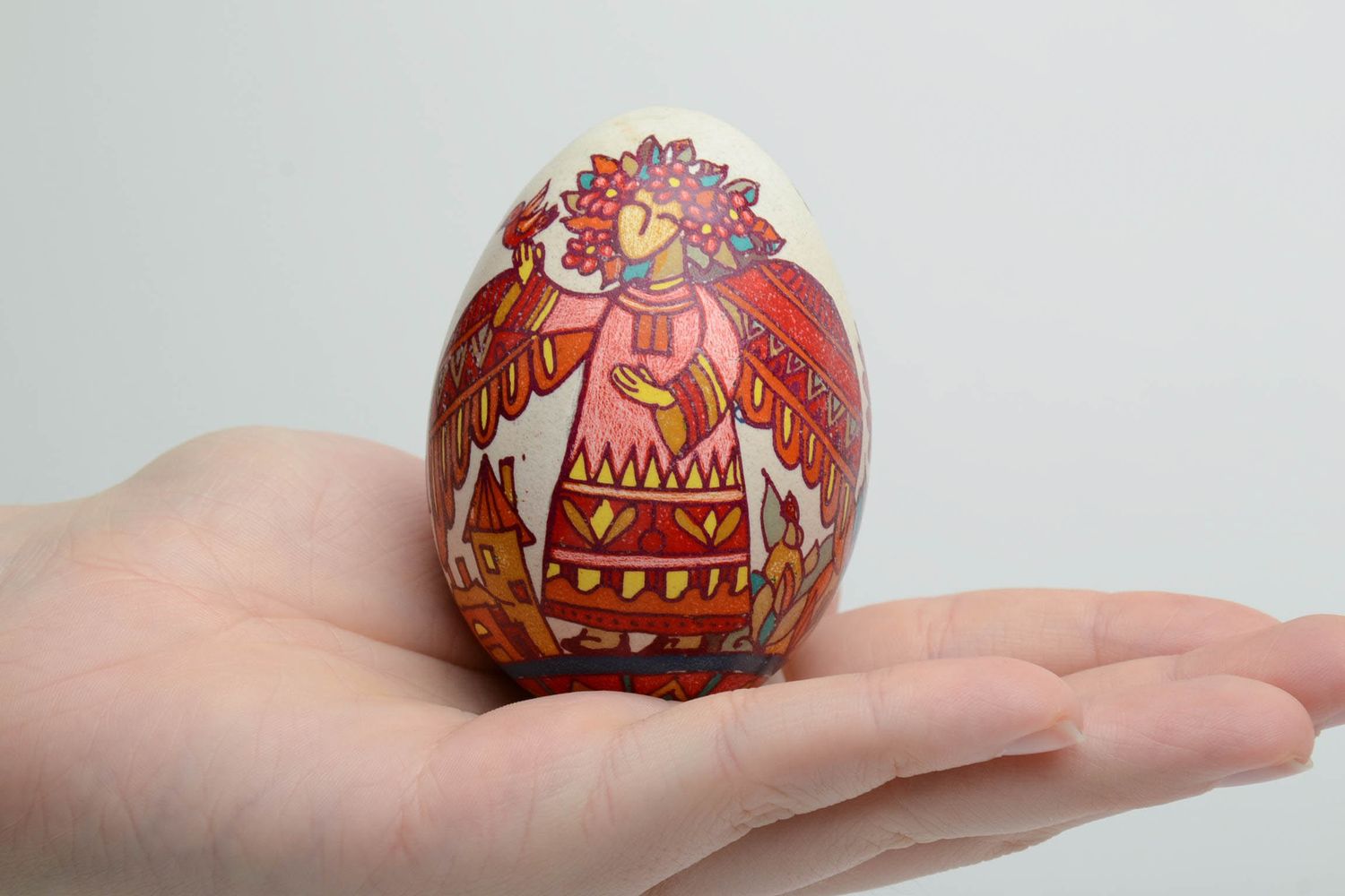 Handmade Easter egg painted with wax photo 5
