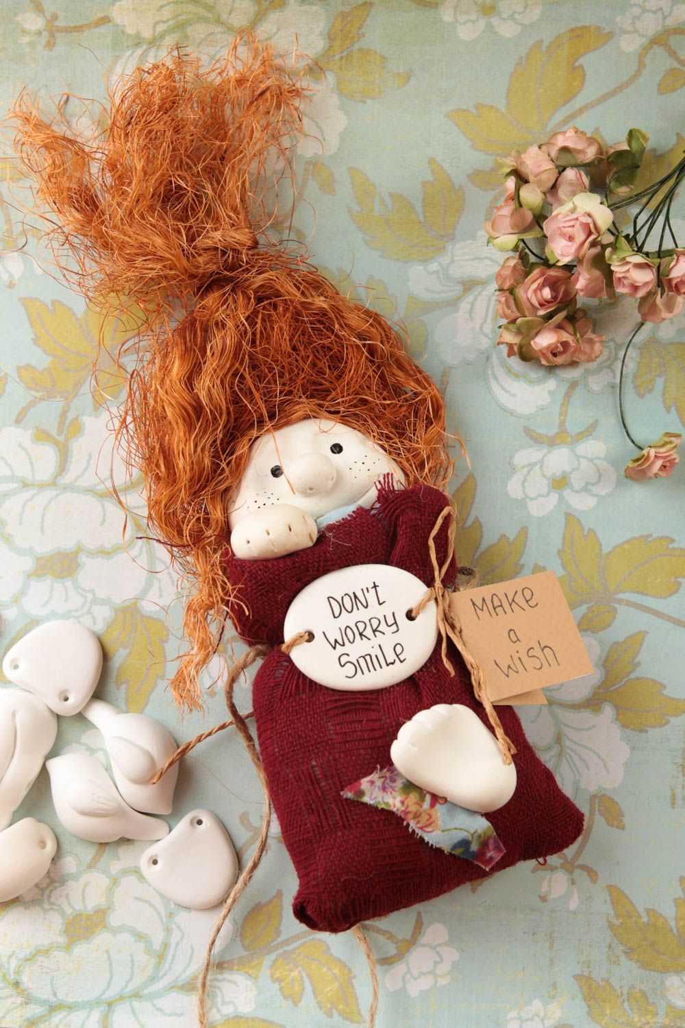 Кукла ручной работы с петелькой декор для дома тряпичная кукла для стен и ручек фото 1