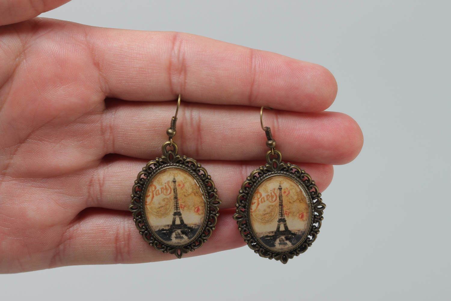 Handgemachte ovale Ohrringe mit Anhängern Eiffelturm im Vintage Stil für Modedamen foto 5